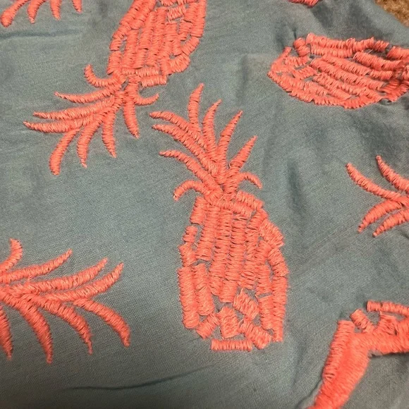 Lilly Pulitzer Baybreeze Embroidered Pineapple Shorts - Picture 2 of 6